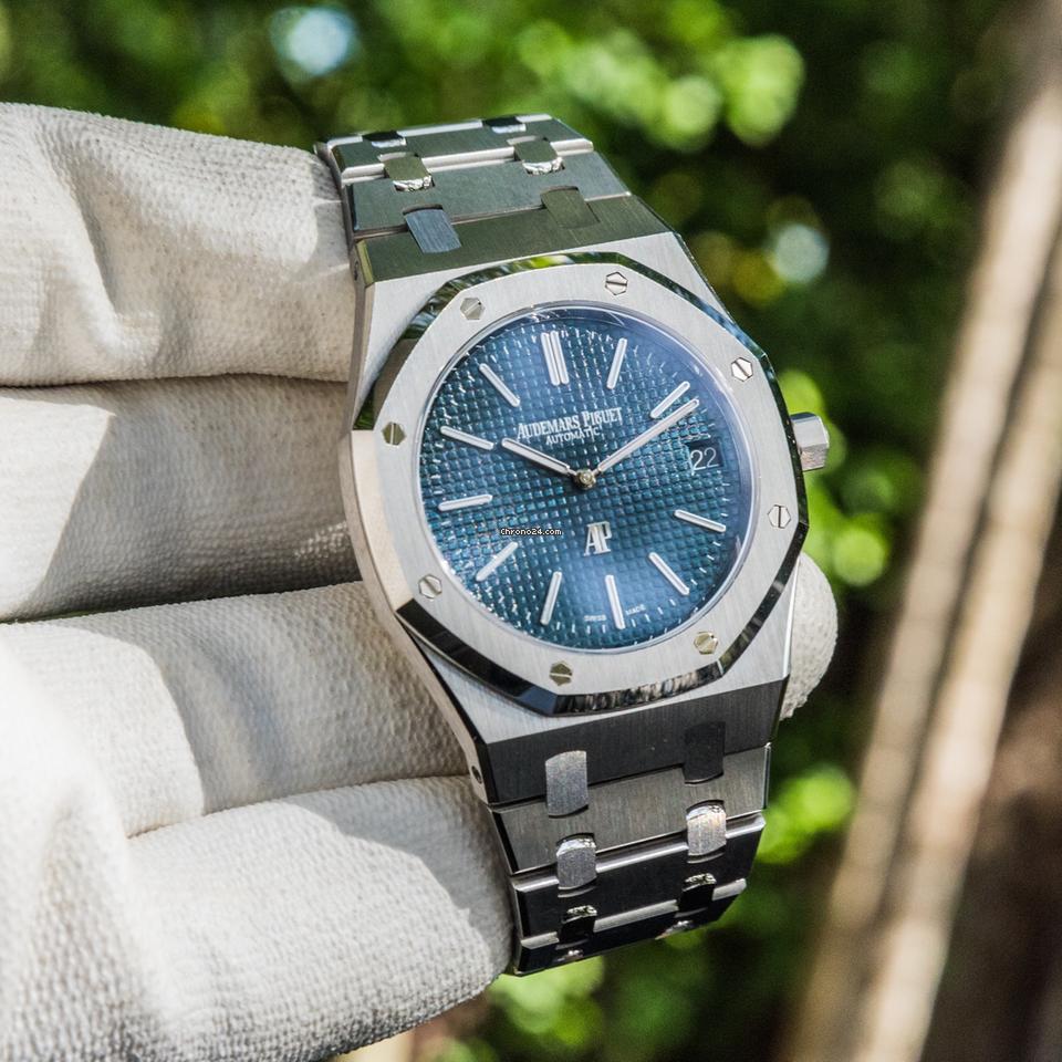 Audemars Piguet-Royal Oak “Jumbo” Extra-Thin