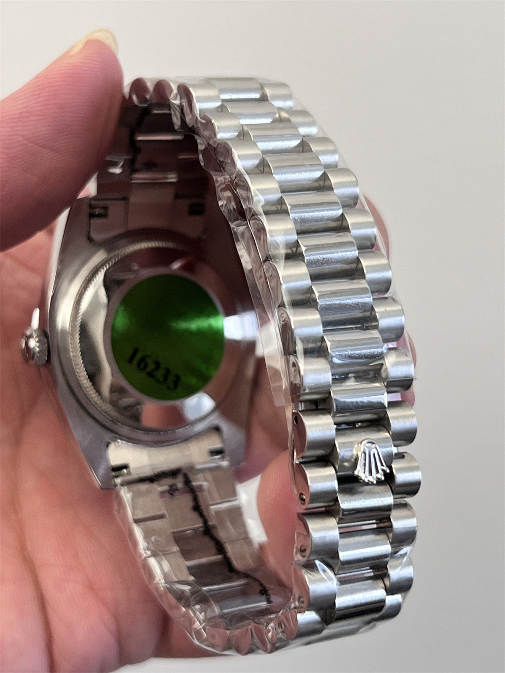 RLX world 07234