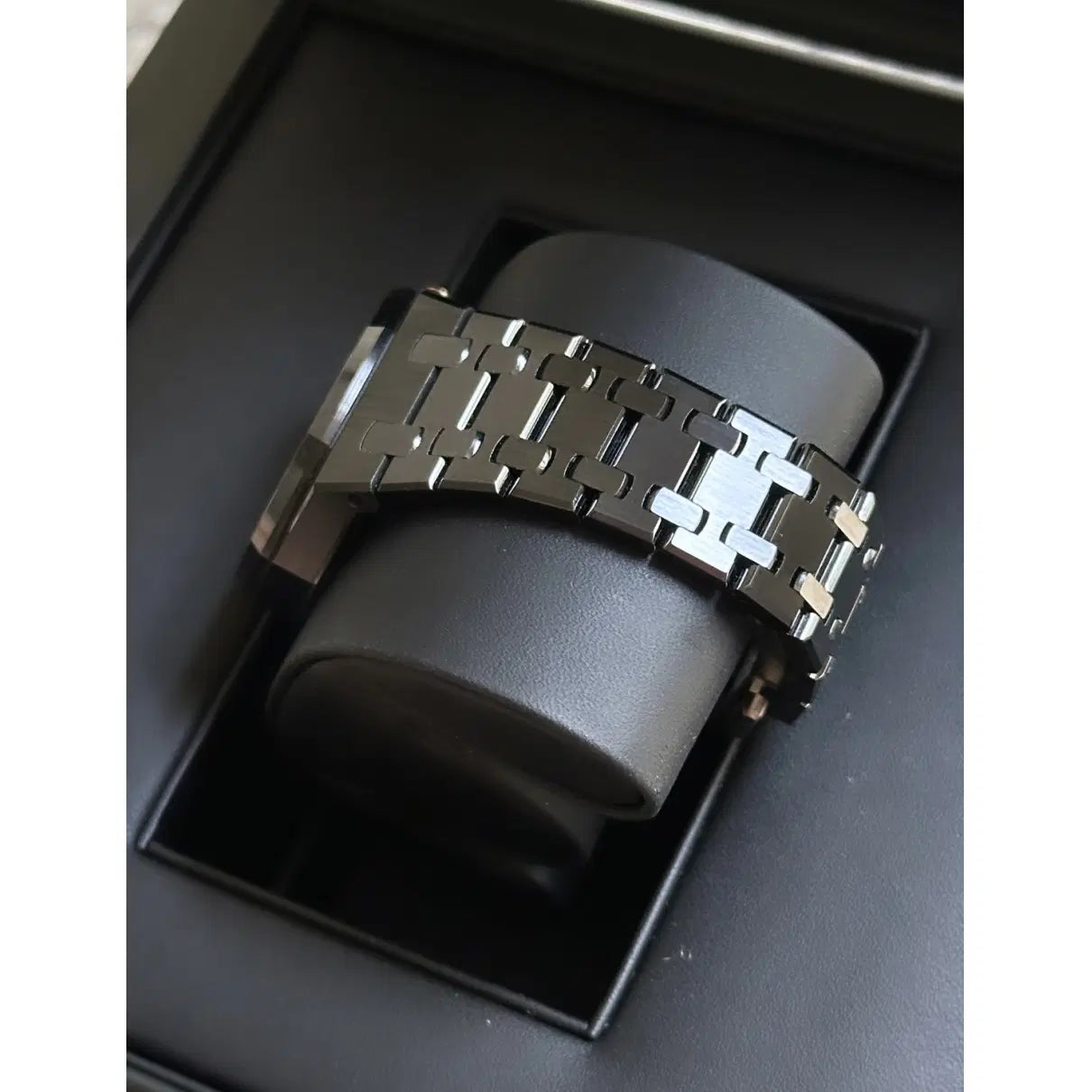 Audemars Piguet Royal Oak 15400 Black Dial